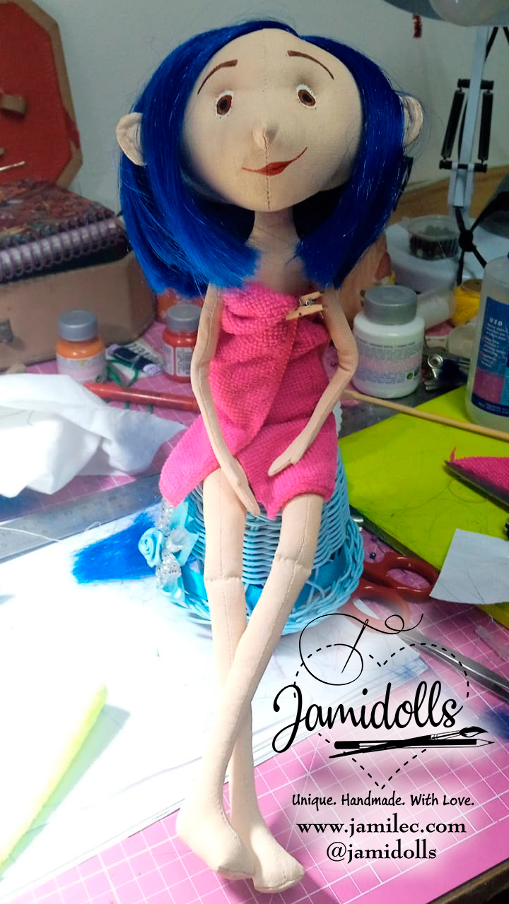 Muñeca de Coraline.